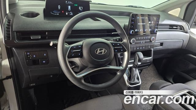 Hyundai Staria 2025 — Фото 13/20
