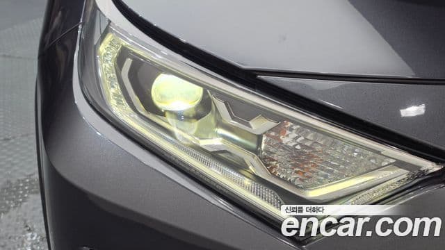 Toyota RAV4 2021 — Photo 24/31