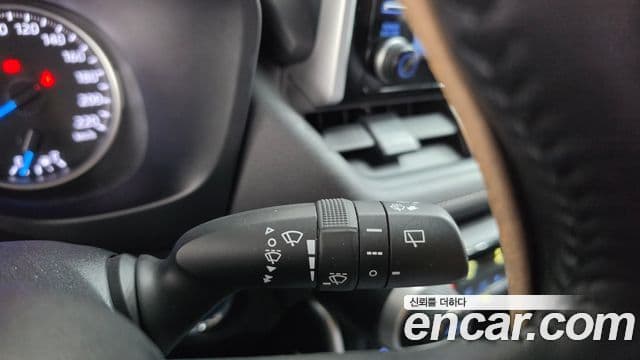 Toyota RAV4 2021 — Photo 21/31