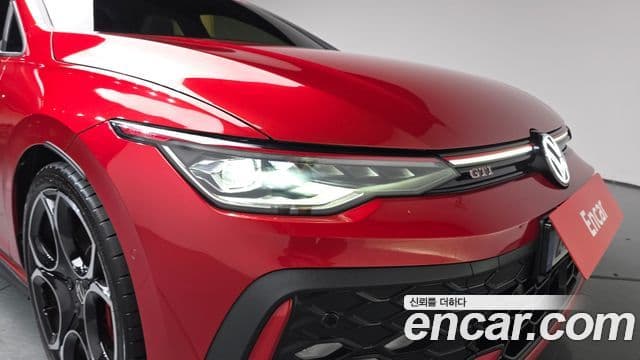 Volkswagen Golf 2025 — Şəkil 15/35