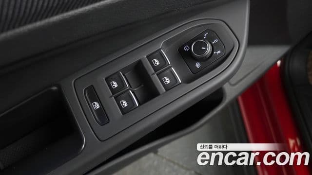 Volkswagen Golf 2025 — Şəkil 16/35