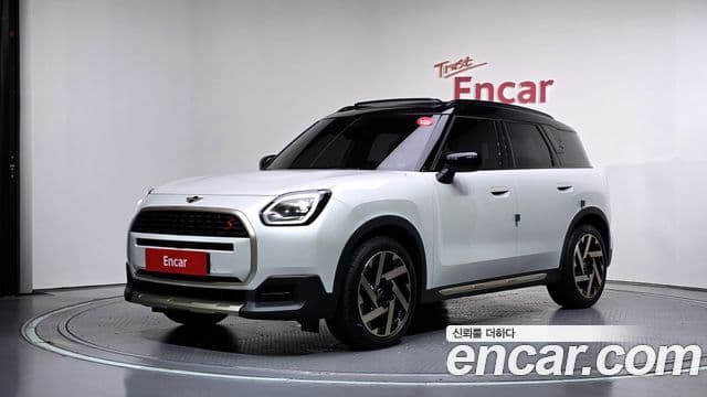 Mini Cooper S Countryman 2025 — Фото 1/20