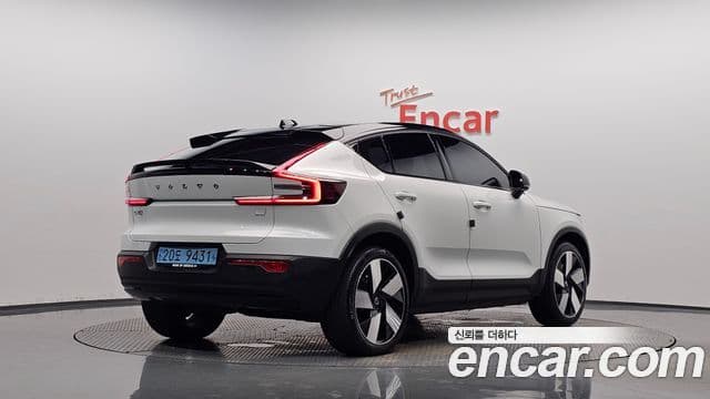 Volvo C40 Recharge 2022 — ფოტო 13/35
