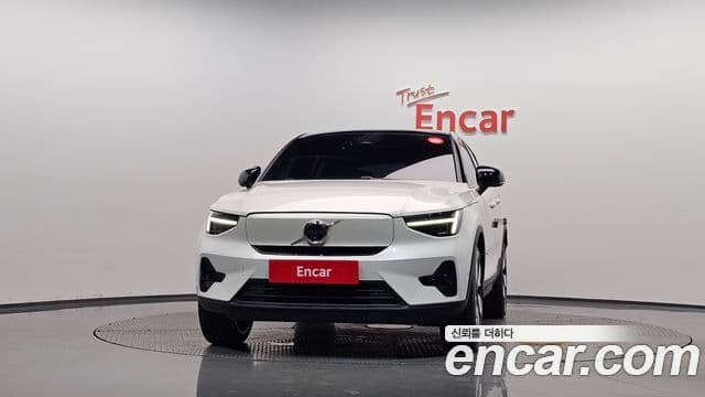 Volvo C40 Recharge 2022 — ფოტო 32/35
