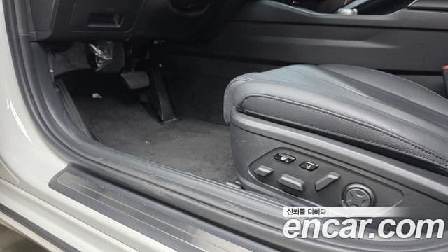Kia K8 2025 — Photo 1/32