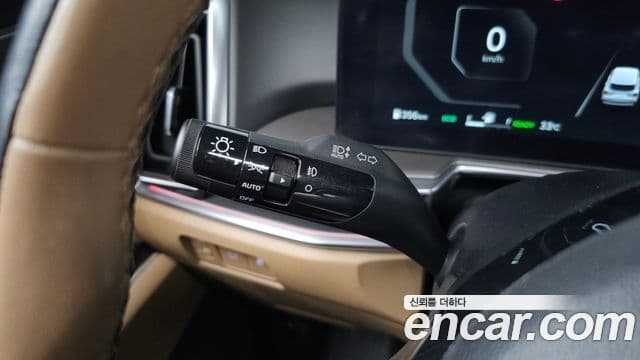 Kia Sorento 2024 — Фото 15/20