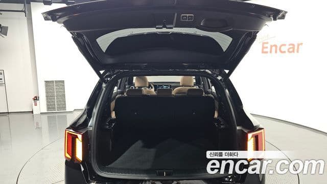 Kia Sorento 2024 — Photo 2/35