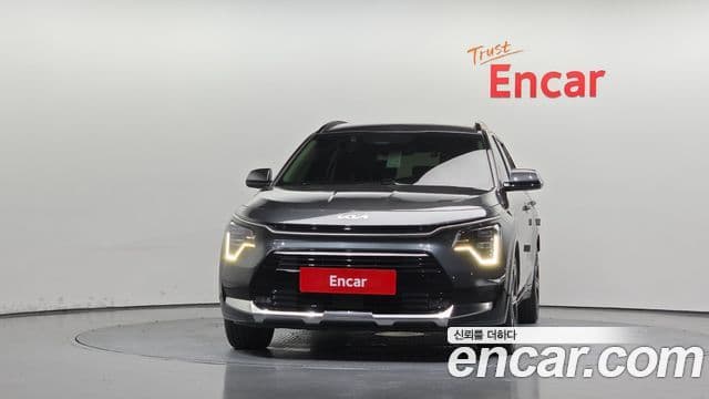 Kia Niro 2022 — Фото 3/20