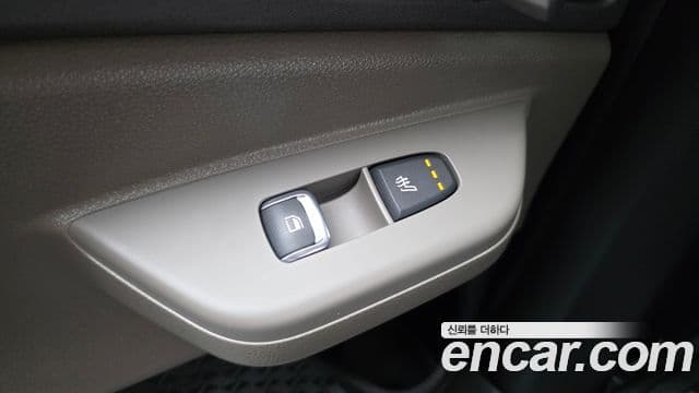 Kia Carnival 2024 — Фото 18/20