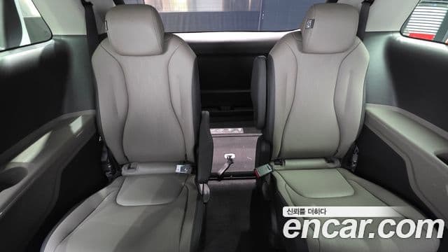 Kia Carnival 2024 — Фото 19/20