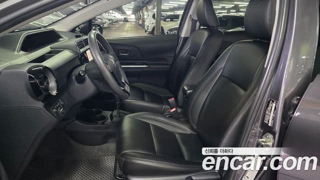 Toyota Prius C 2020 — Şəkil 16/20