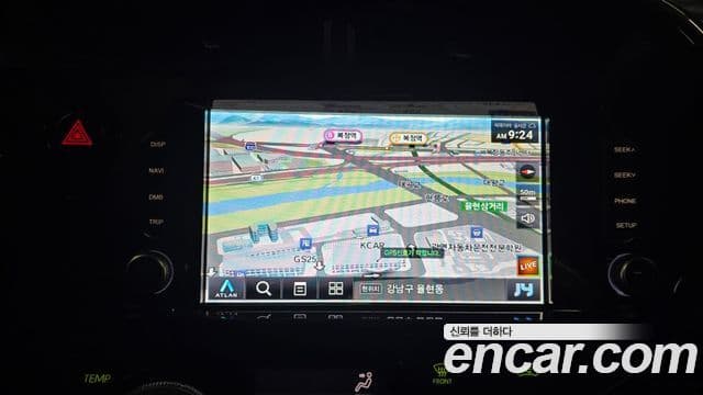 Toyota Prius C 2020 — Şəkil 13/20