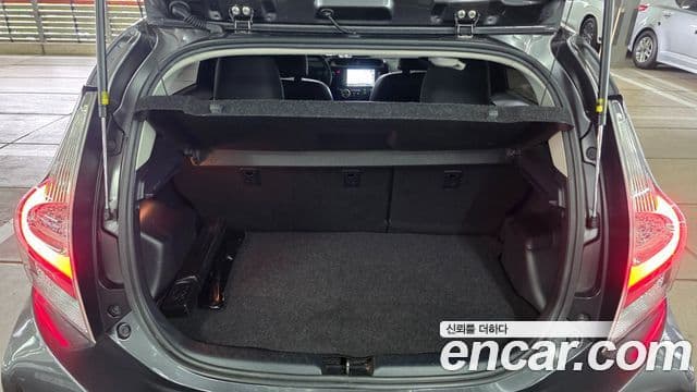 Toyota Prius C 2020 — Şəkil 20/20