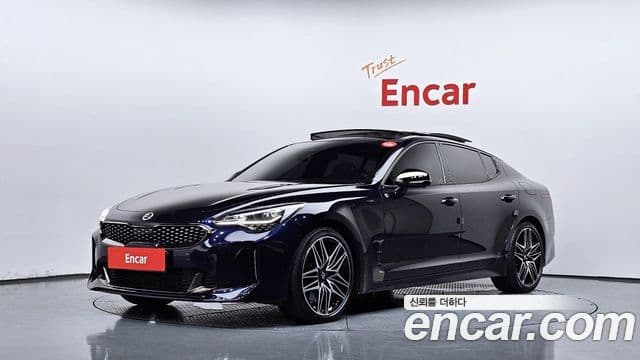 Kia Stinger 2020 — Фото 1/20
