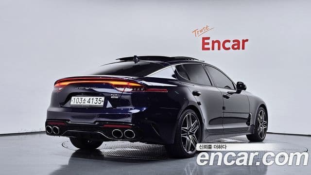 Kia Stinger 2020 — Фото 2/20