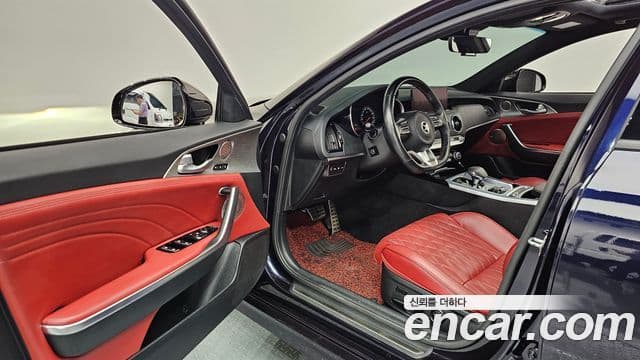 Kia Stinger 2020 — Фото 10/20