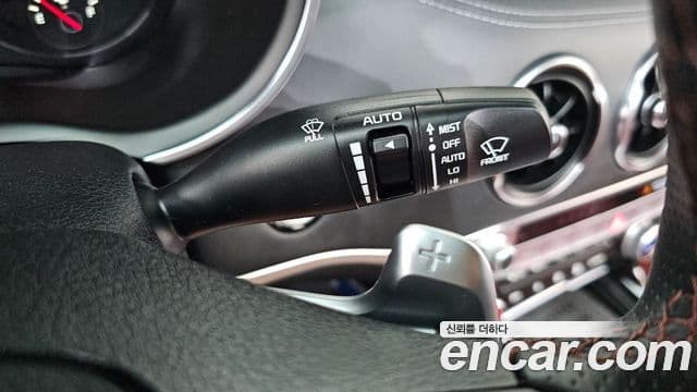 Kia Stinger Meister 2020 — Photo 17/43