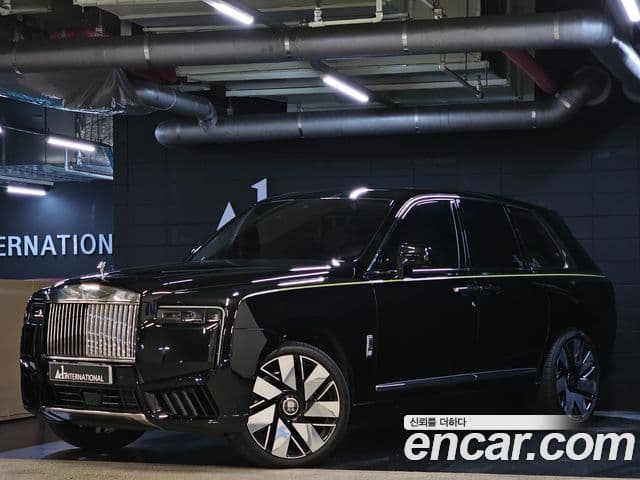 Rolls-Royce Cullinan 2025 — Фото 2/20