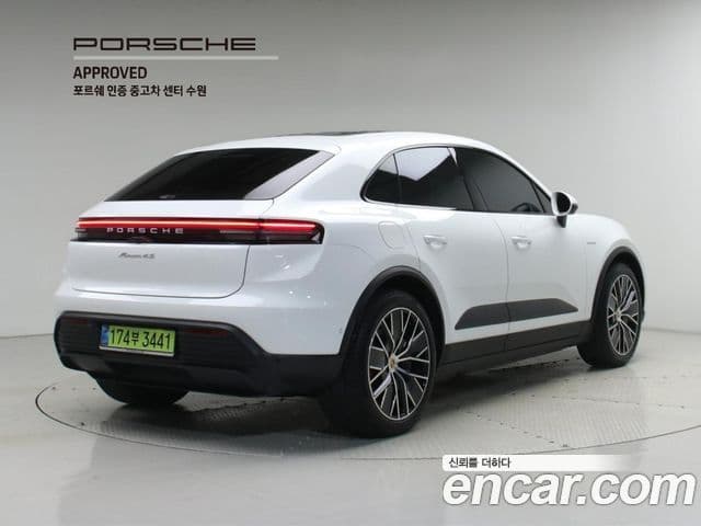 Porsche Macan EV 2025 — Photo 20/20