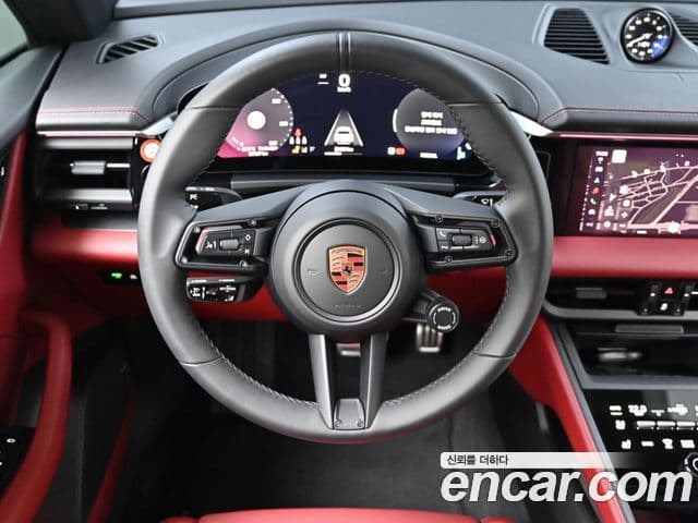 Porsche Macan EV 2025 — Photo 10/20