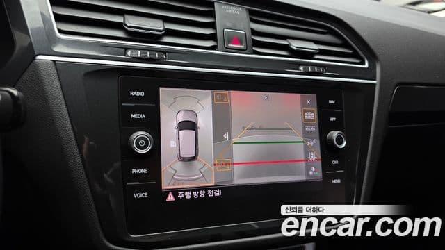 Volkswagen Tiguan 2018 — Фото 15/20