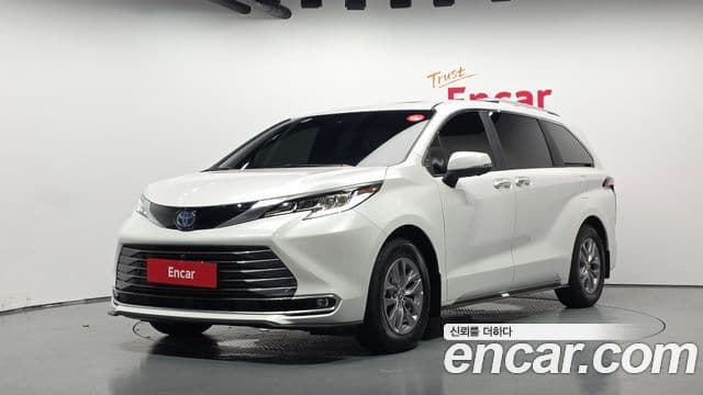 Toyota Sienna 2025 — Şəkil 3/33