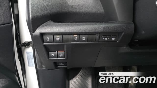 Toyota Sienna 2025 — Şəkil 21/33
