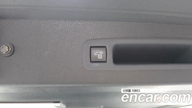 Toyota Sienna 2025 — Şəkil 24/33
