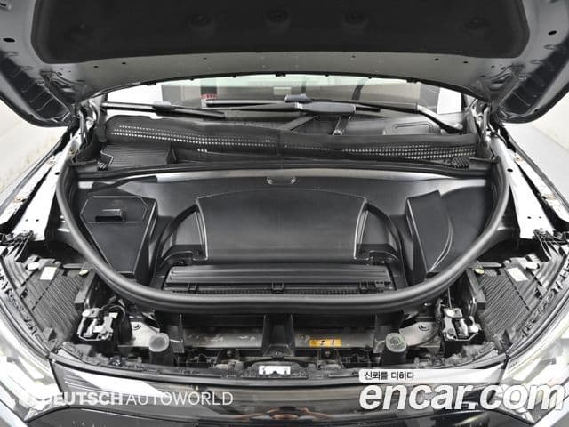 Mercedes-Benz EQE SUV 2025 — ფოტო 14/20