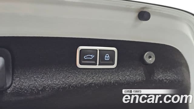 Genesis G70 2022 — ფოტო 19/37