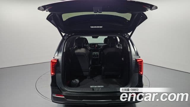 Kia Carnival 2025 — Фото 16/20