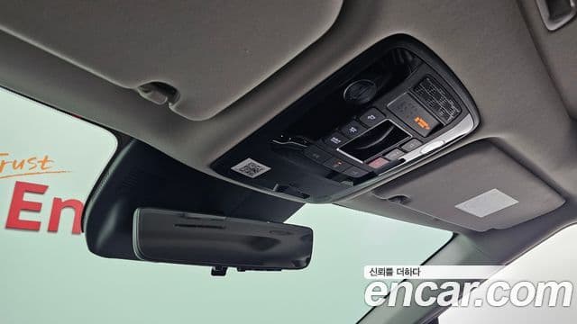 Kia Carnival 2025 — Фото 18/20