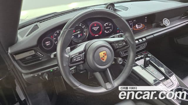 Porsche 911 2023 — Photo 4/20