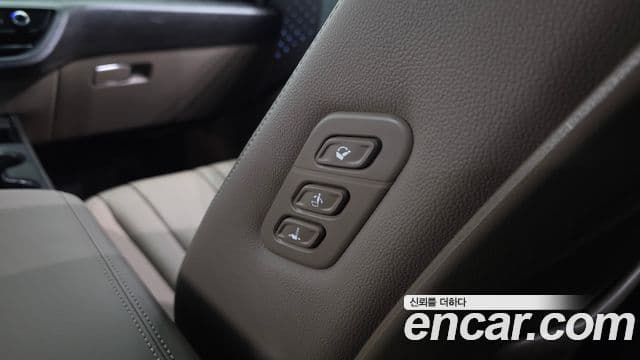 Kia K8 2023 — Şəkil 25/33