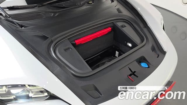 Porsche Taycan 2021 — ფოტო 5/20