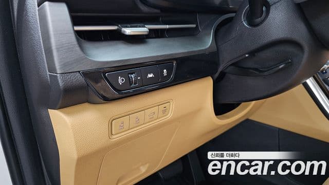 Kia Carnival 2021 — Фото 19/20