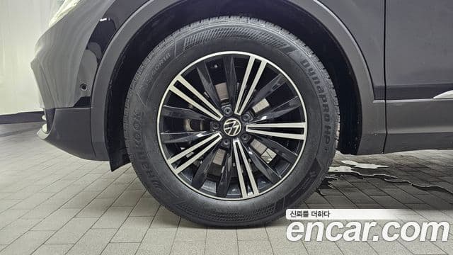 Volkswagen Tiguan 2022 — Şəkil 1/30