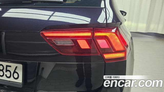 Volkswagen Tiguan 2022 — Şəkil 30/30