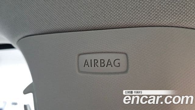 Volkswagen Tiguan 2022 — Şəkil 28/30