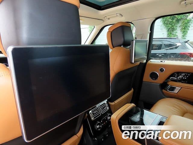 Land Rover Range Rover 2019 — Фото 16/20
