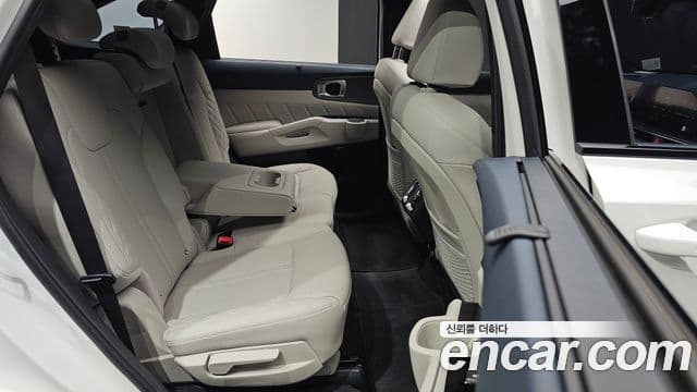Kia Sorento 2024 — Фото 11/20