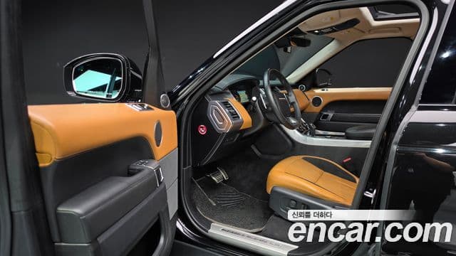 Land Rover Range Rover Sport 2019 — Photo 1/20
