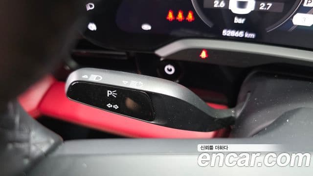 Porsche Taycan 2021 — ფოტო 27/41