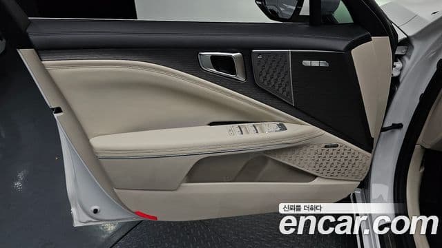 Kia K8 2025 — Photo 46/46