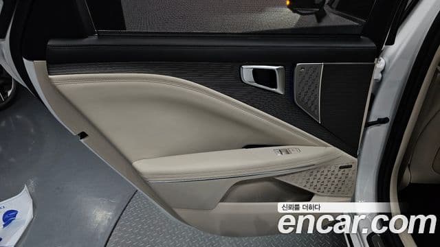 Kia K8 2025 — Photo 42/46