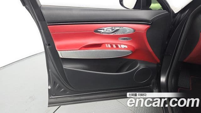 Genesis GV70 2021 — Photo 3/32