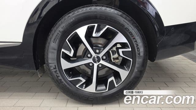 Kia Sportage 2023 — Photo 23/33