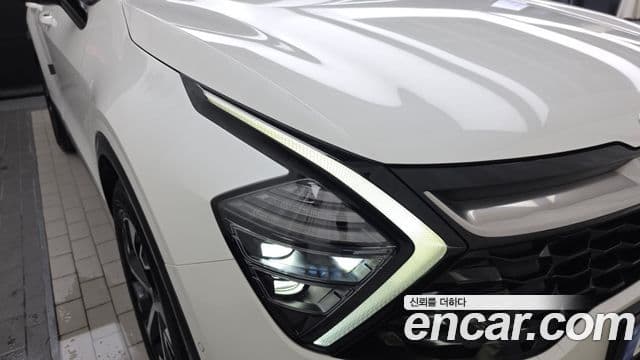 Kia Sportage 2023 — Photo 13/33