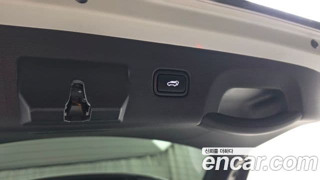 Kia Sportage 2023 — Photo 7/33