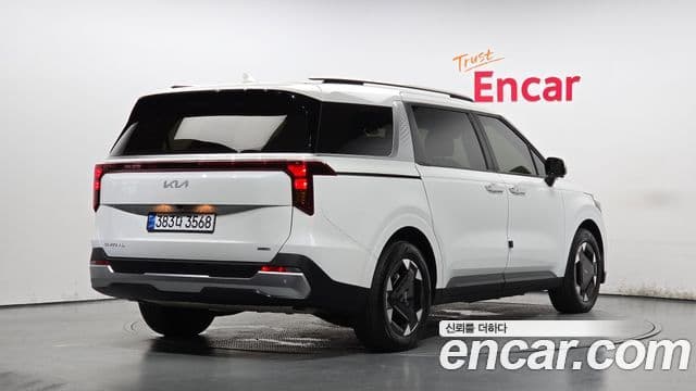 Kia Carnival 2024 — Фото 2/20